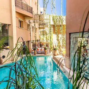https://dellarosa.marrakeshhotelsmorocco.com