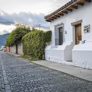 Bed & Breakfast Casa Girasol, Antigua